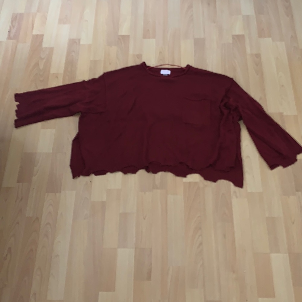 BRAND NEW PINK LILY SWEATER